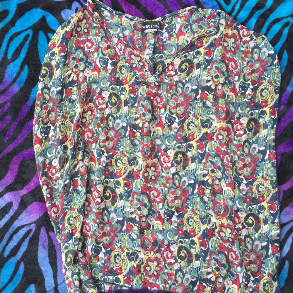 Flowered Blouse - Picture 4 of 4